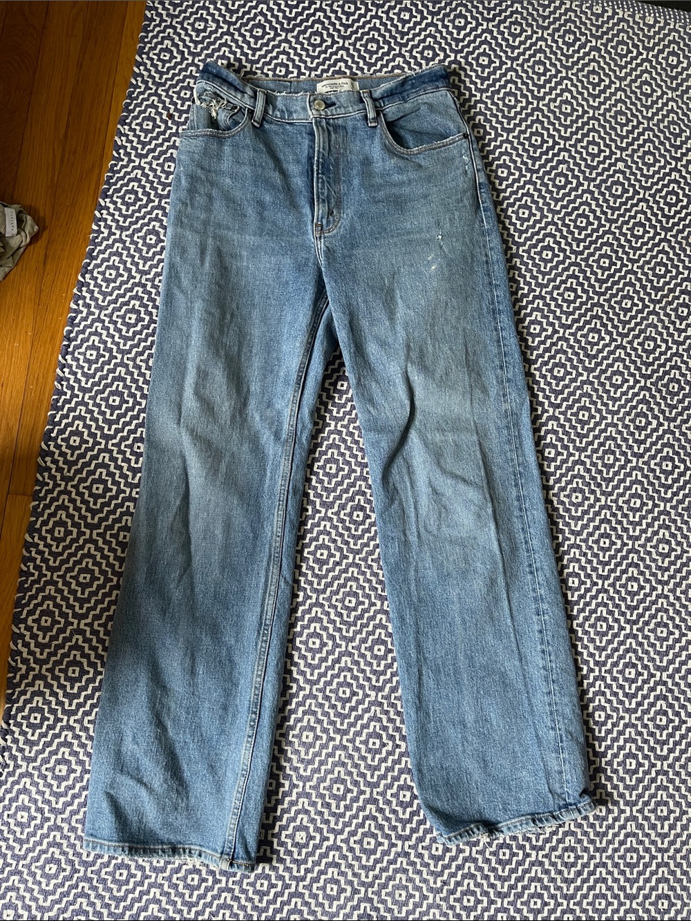 Abercrombie & Fitch 90s relaxed Jean, high rise